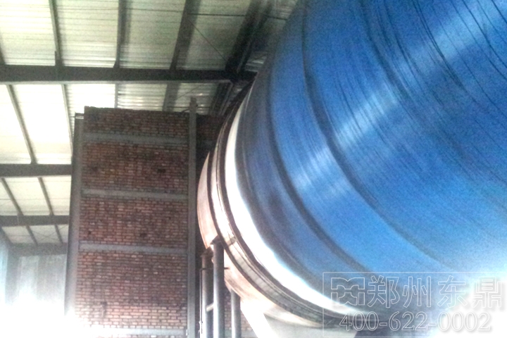 無煙煤在存放過程中濕后導致含水率過高，給后續燃燒以及加深環節帶來不利因素，為了解決此種情況，煤炭烘干機廠家根據不同使用需求開發了無煙煤烘干機生產線