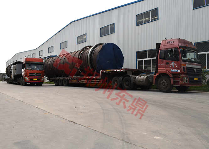 滸苔烘干機(jī)裝車現(xiàn)場(chǎng)