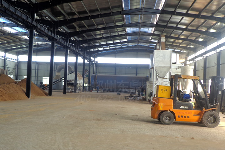 在家具制造行業生產過程中會產生大量的鋸末、刨花，這些木質物料是加工優質生物質顆粒的好原料，但由于水分過高直接壓制顆粒會影響顆粒品質，為了控制鋸末的含水率，我司開發成套鋸