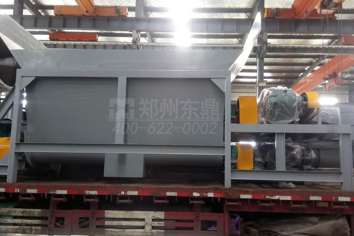 煤泥打散機是針對煤泥、泥煤、白泥等泥狀物料開發的一種集預打散破碎、緩沖定量于一體的專用設備。